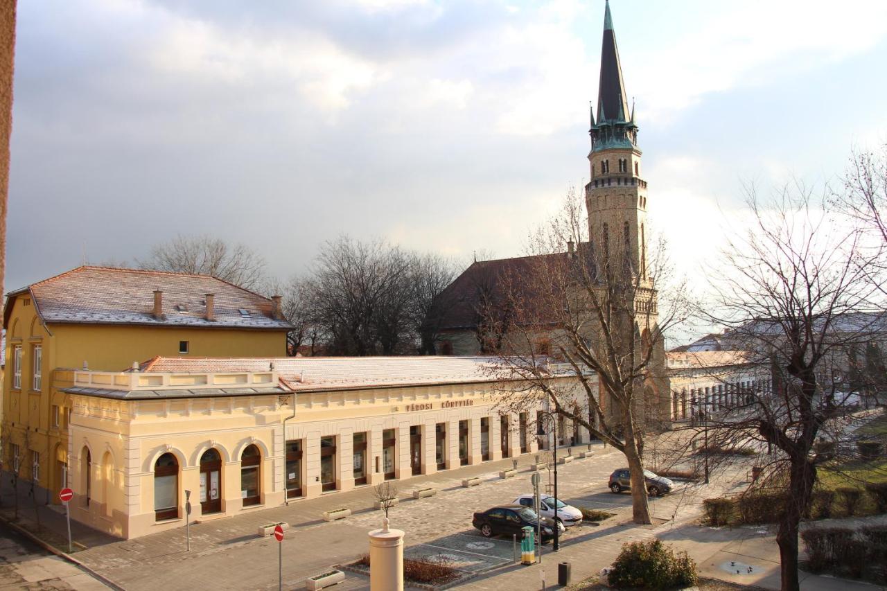Panoráma Apartman Cegléd Exterior foto
